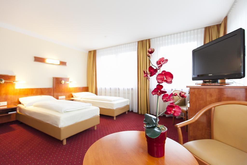 Hotel Am Berliner Platz Langenfeld  Phòng bức ảnh