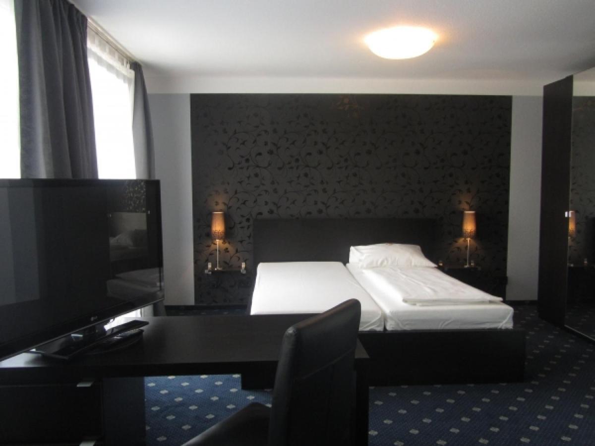 Hotel Am Berliner Platz Langenfeld  Phòng bức ảnh