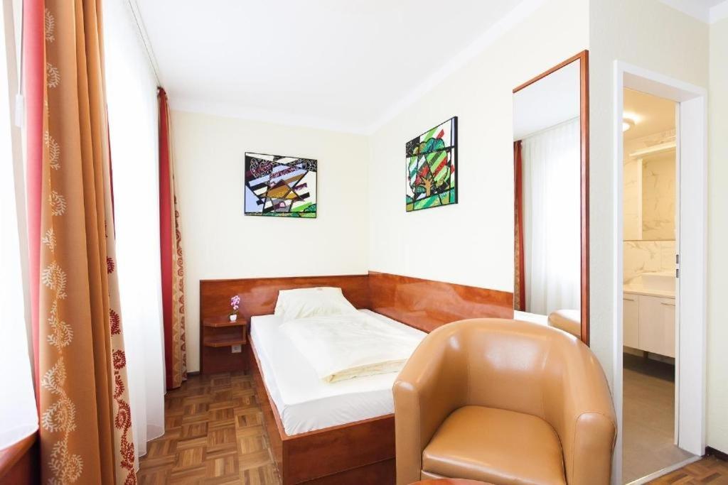 Hotel Am Berliner Platz Langenfeld  Phòng bức ảnh